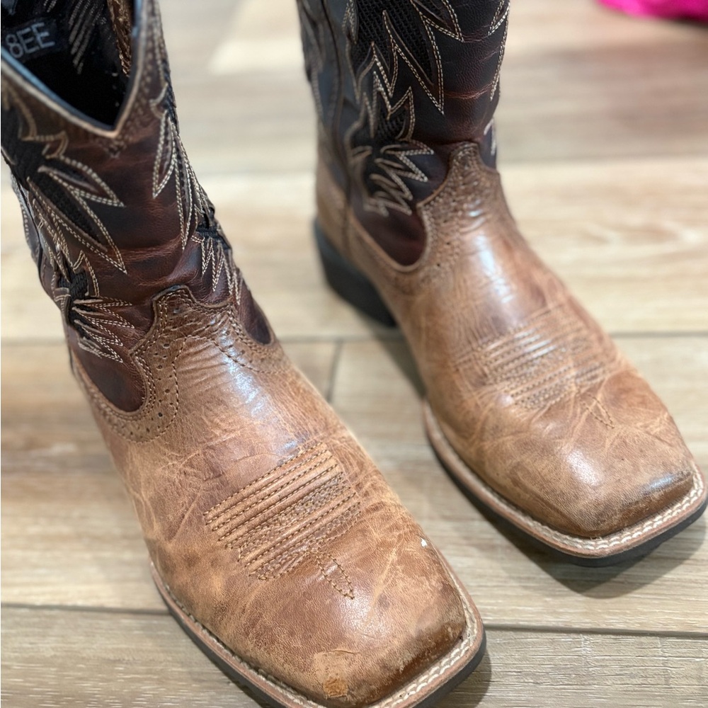 Ariat Brown Leather Western Boots